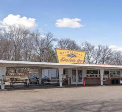 3832 Northern Ave, Spring Park, MN 55384