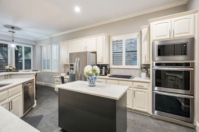 15605 Crown Cove Lane, Frisco, TX 75035