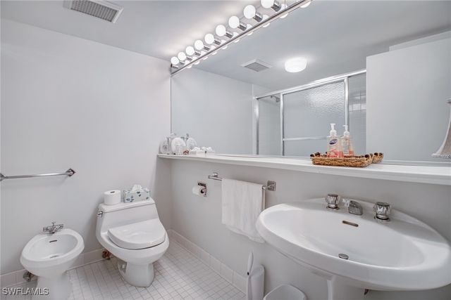 4041 Gulf Shore BLVD N 402, Naples, FL 34103