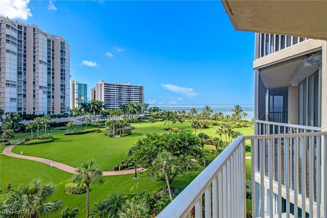 4041 Gulf Shore BLVD N 402, Naples, FL 34103