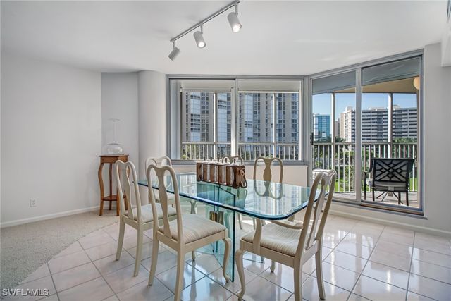 4041 Gulf Shore BLVD N 402, Naples, FL 34103