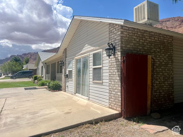 766 HUNTRIDGE DR, Moab, UT 84532