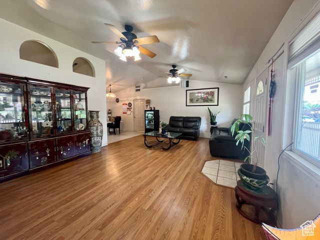 766 HUNTRIDGE DR, Moab, UT 84532