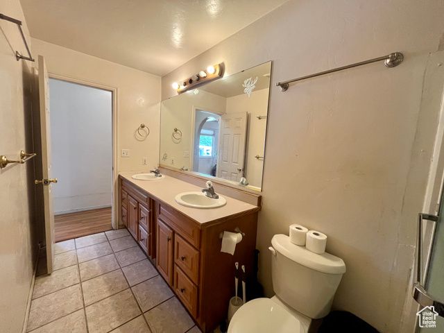 766 HUNTRIDGE DR, Moab, UT 84532