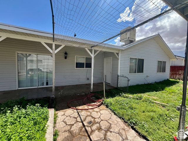 766 HUNTRIDGE DR, Moab, UT 84532