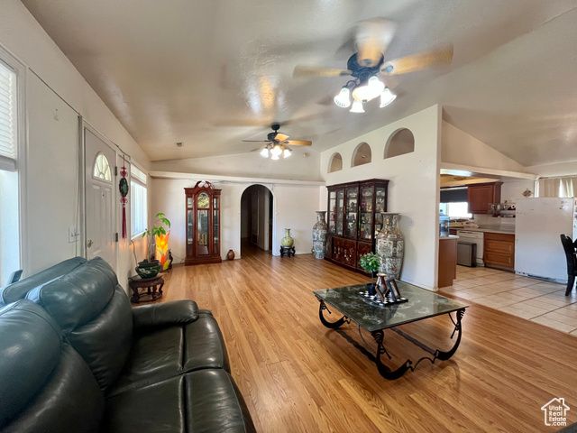 766 HUNTRIDGE DR, Moab, UT 84532