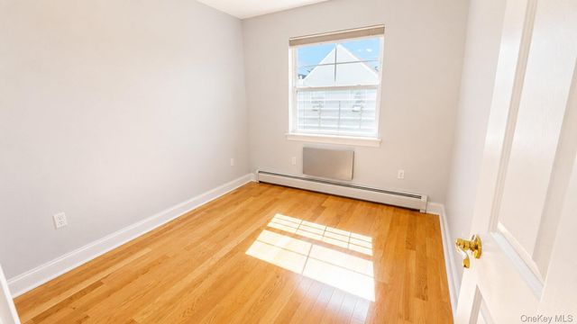 113B Lighthouse Court, Bronx, NY 10473
