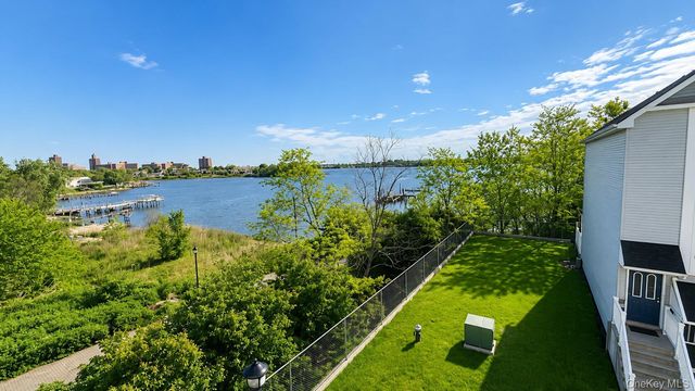 113B Lighthouse Court, Bronx, NY 10473