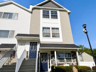 113B Lighthouse Court, Bronx, NY 10473