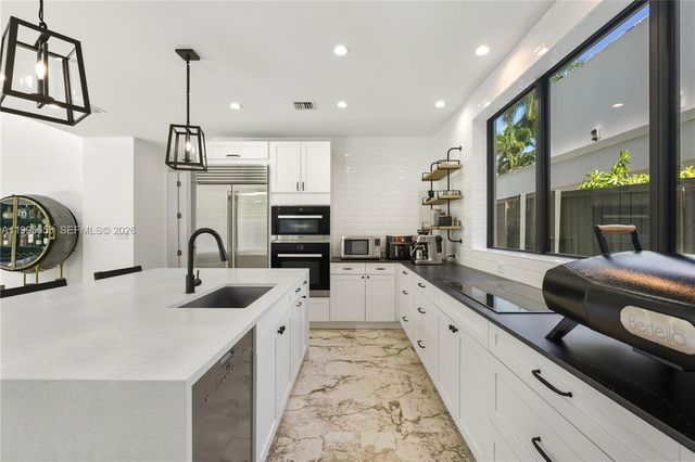 3782 El Prado Blvd 1, Miami, FL 33133