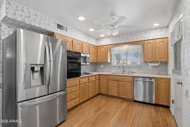 10906 W ROUNDELAY Circle S, Sun City, AZ 85351