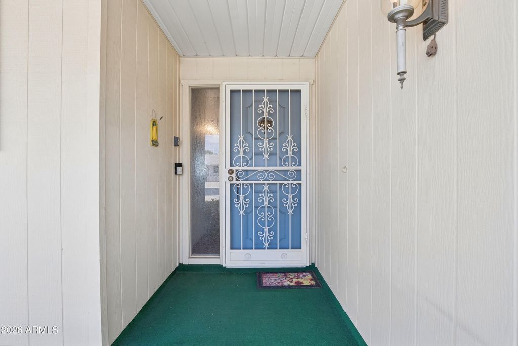 10906 W ROUNDELAY Circle S, Sun City, AZ 85351 — photo 4