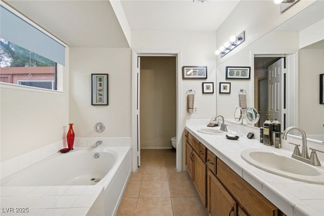 6232 Heather Mist Lane, Las Vegas, NV 89108