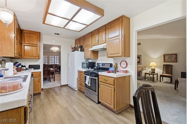 6232 Heather Mist Lane, Las Vegas, NV 89108