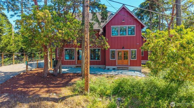 1863 Madrona Way, Coupeville, WA 98239