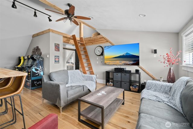 1863 Madrona Way, Coupeville, WA 98239