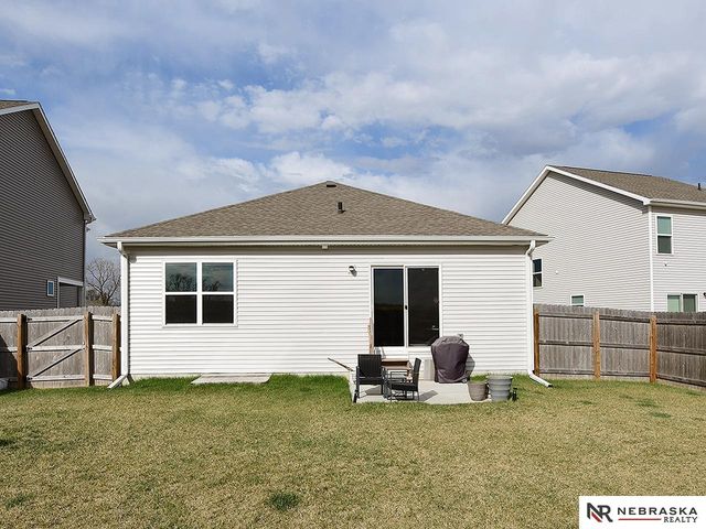 9408 Reynolds Street, Omaha, NE 68122
