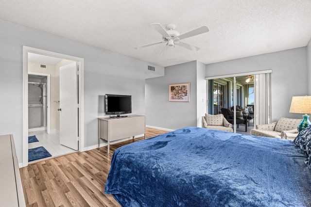 7408 Lake Meadow Way 101, Boynton Beach, FL 33437