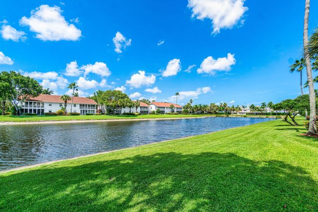 7408 Lake Meadow Way 101, Boynton Beach, FL 33437