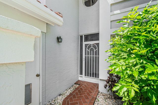 7408 Lake Meadow Way 101, Boynton Beach, FL 33437