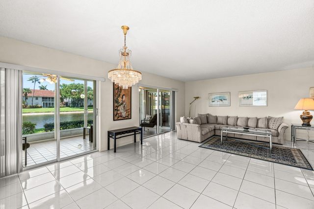 7408 Lake Meadow Way 101, Boynton Beach, FL 33437