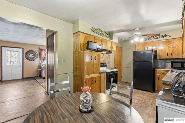 4913 N 58 Street, Omaha, NE 68104