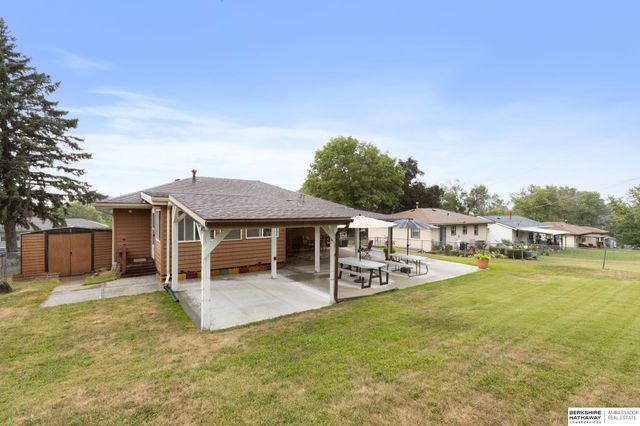 4913 N 58 Street, Omaha, NE 68104
