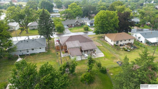 4913 N 58 Street, Omaha, NE 68104