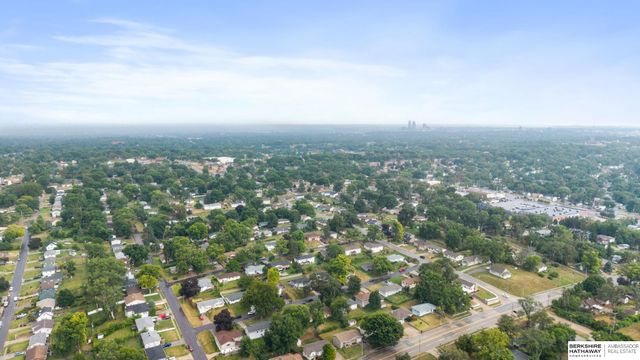 4913 N 58 Street, Omaha, NE 68104