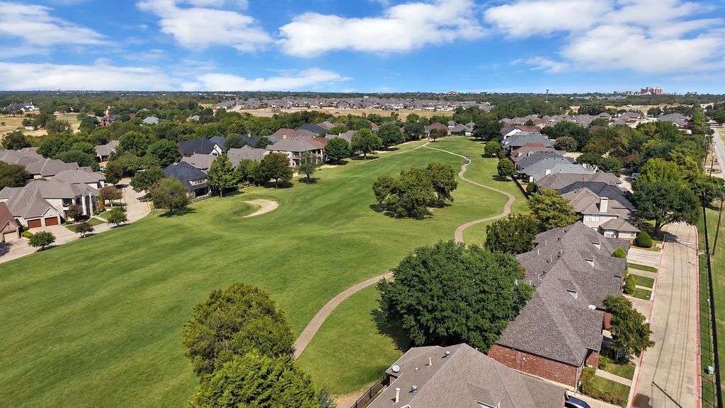 1607 Masters Drive, Desoto, TX 75115 — photo 2