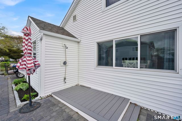 96 Chalker Beach Road, Old Saybrook, CT 06475