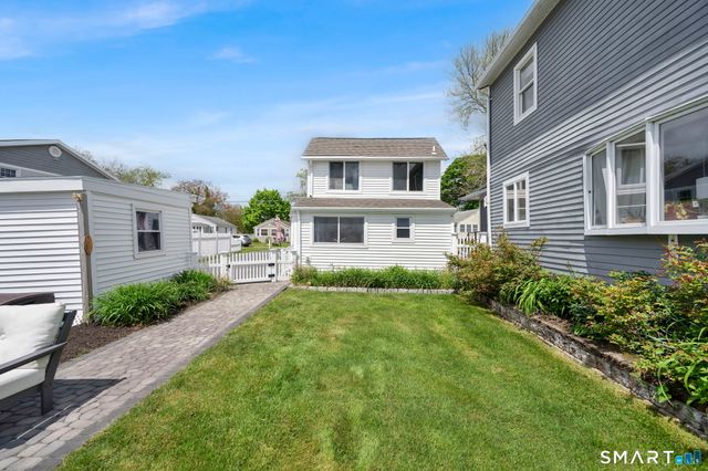 96 Chalker Beach Road, Old Saybrook, CT 06475