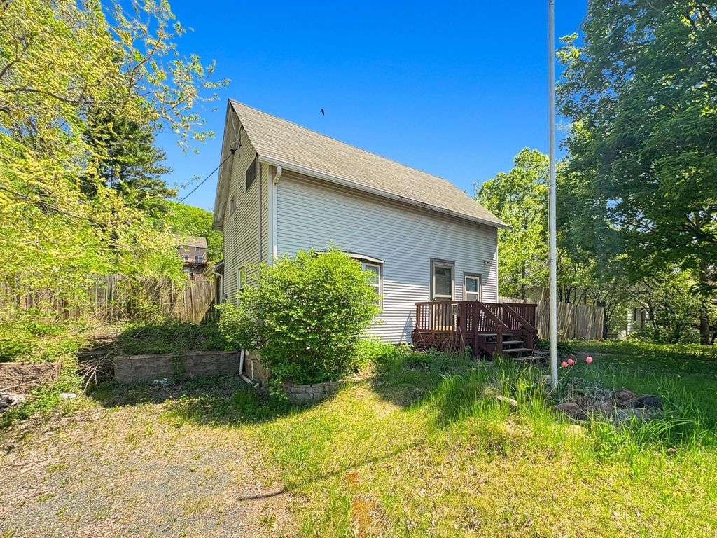 438 N Washington Street, Saint Croix Falls, WI 54024