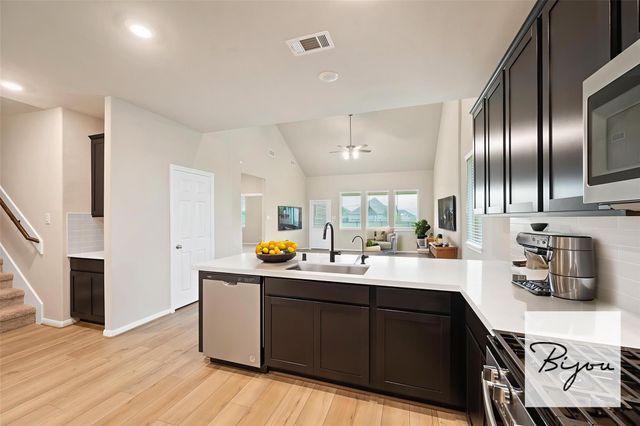2472 Fairway Harbor Drive, Katy, TX 77493
