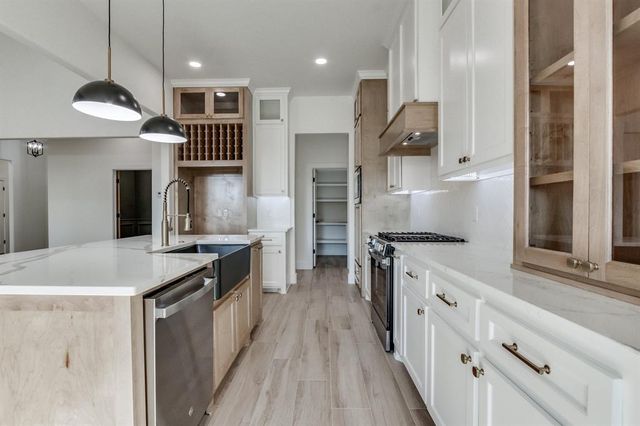 3049 Deer Run Trail, Guthrie, OK 73044