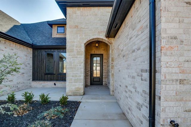 3049 Deer Run Trail, Guthrie, OK 73044