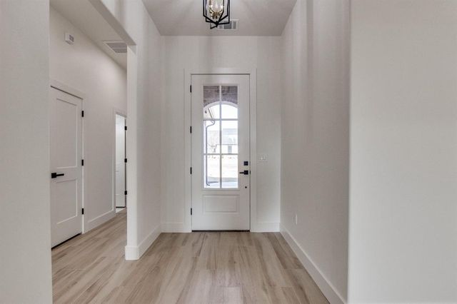 3049 Deer Run Trail, Guthrie, OK 73044