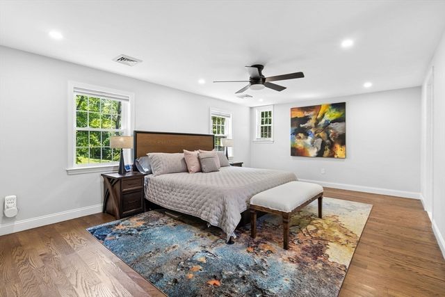 27 Maple St, Carlisle, MA 01741
