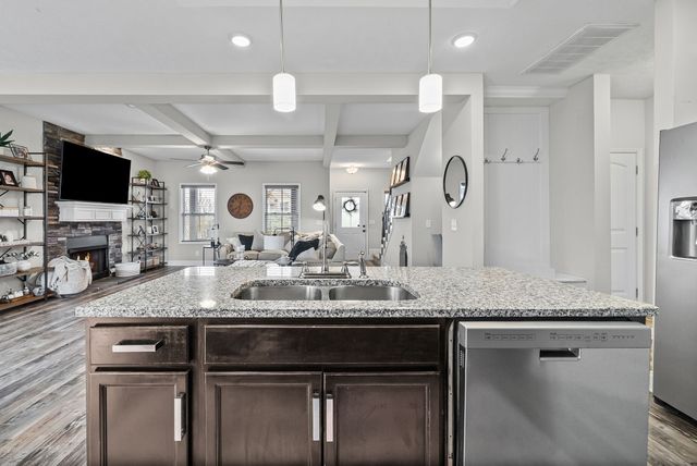 1332 Golden Eagle Way, Clarksville, TN 37040