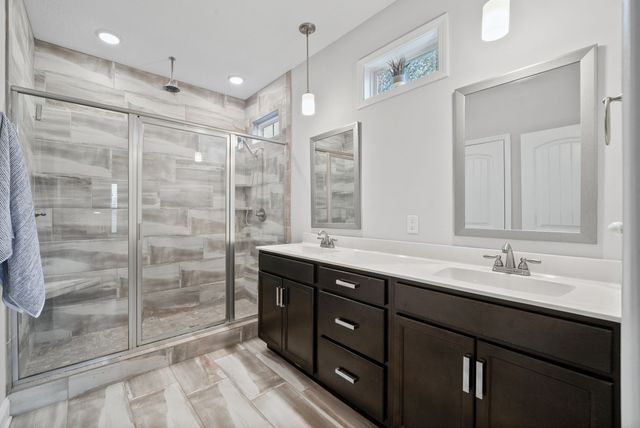 1332 Golden Eagle Way, Clarksville, TN 37040