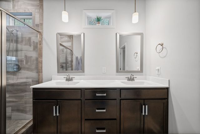 1332 Golden Eagle Way, Clarksville, TN 37040