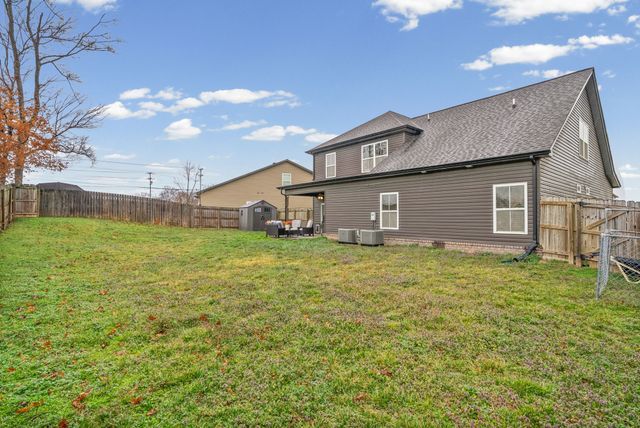 1332 Golden Eagle Way, Clarksville, TN 37040