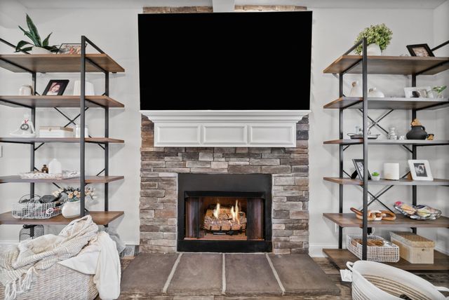 1332 Golden Eagle Way, Clarksville, TN 37040