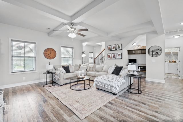 1332 Golden Eagle Way, Clarksville, TN 37040