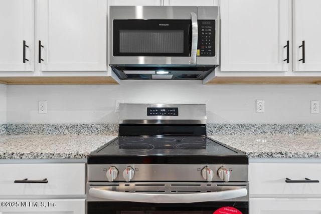 7877 SMART Avenue, Jacksonville, FL 32219