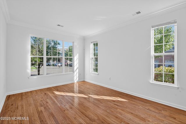 60 Wlodarczyk Place, Parlin, NJ 08859