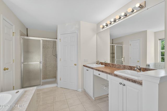 60 Wlodarczyk Place, Parlin, NJ 08859