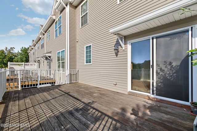 60 Wlodarczyk Place, Parlin, NJ 08859