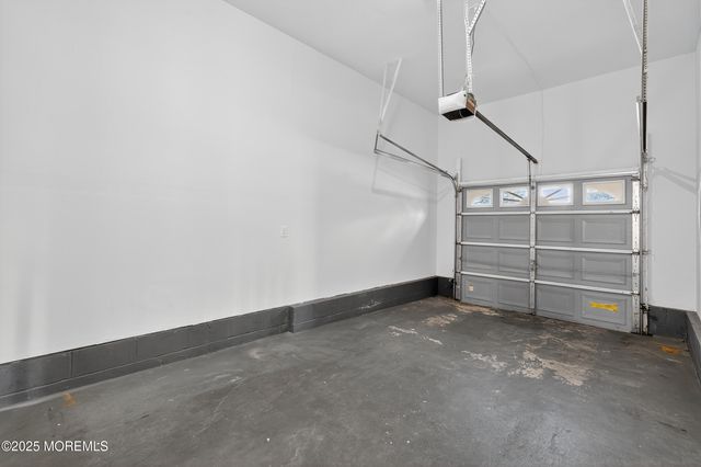 60 Wlodarczyk Place, Parlin, NJ 08859