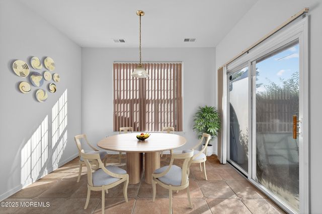 60 Wlodarczyk Place, Parlin, NJ 08859